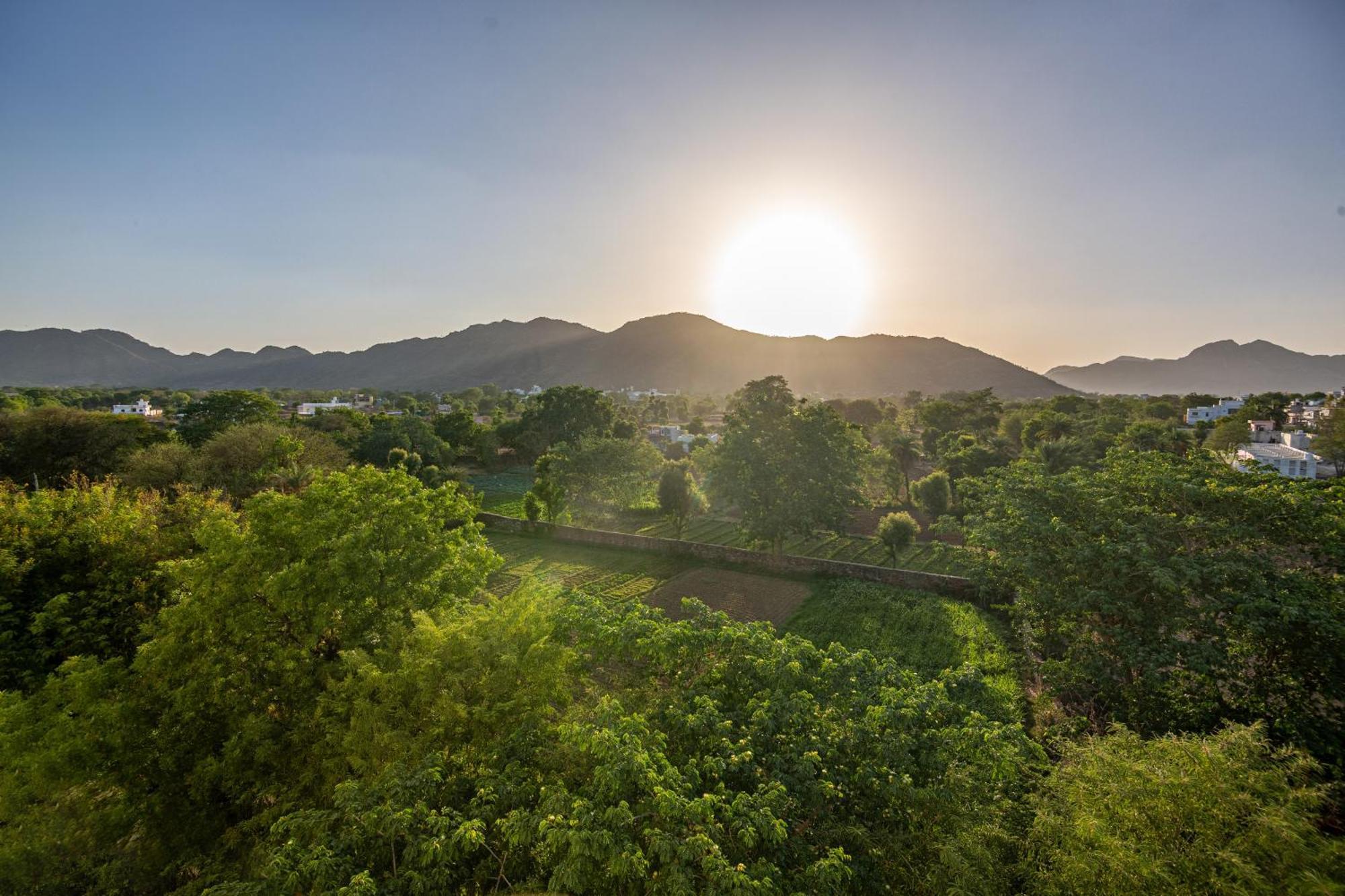 Sterling Aravalli Udaipur Buitenkant foto